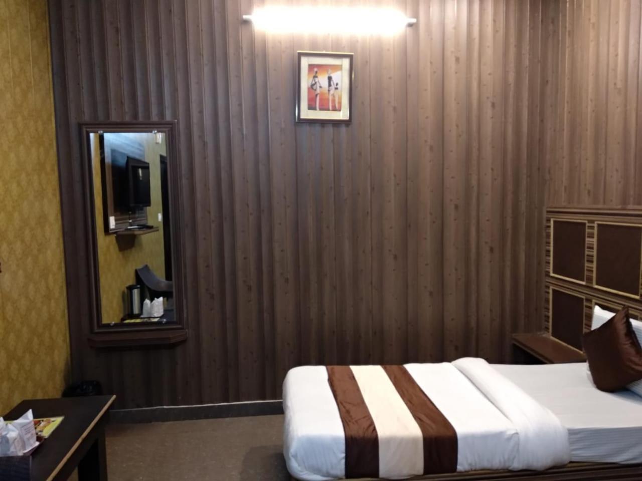 Grg Pardesi Hotel Haridwār Zewnętrze zdjęcie